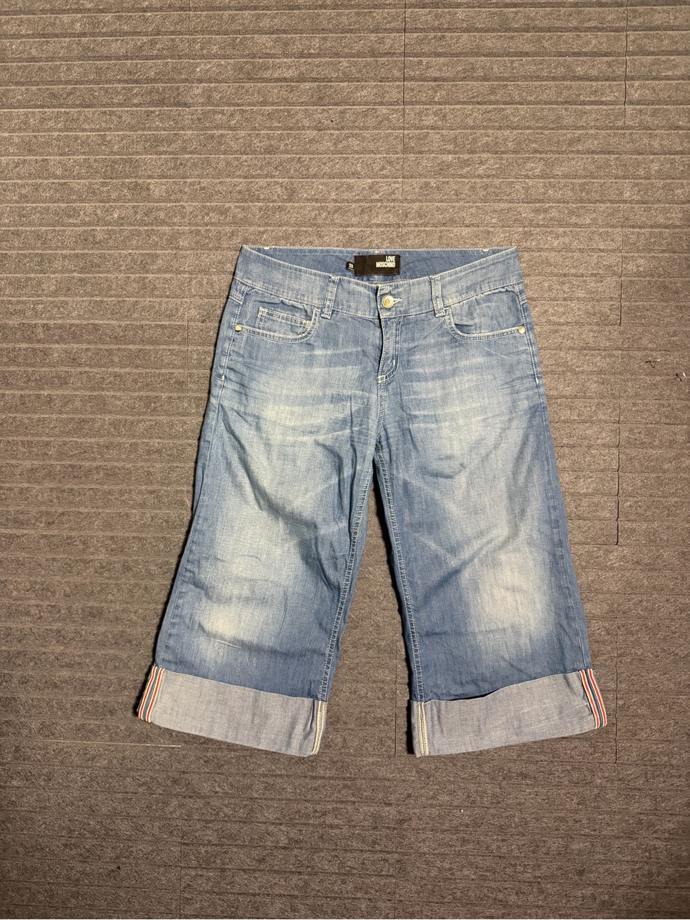 Moschino Love Light Blue Cropped Denim Jeans Size 28